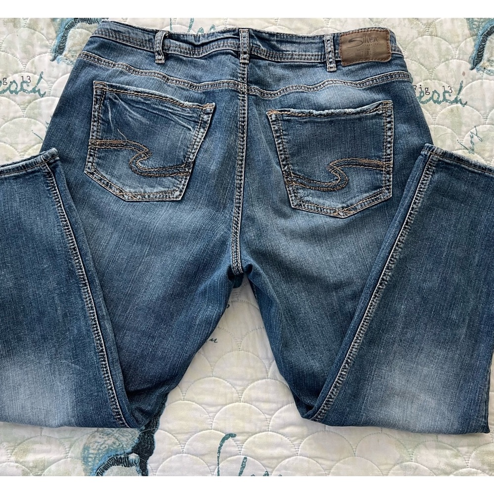 Silver Jeans Co. plus size jeans Style : Sam boyfriend crop Size: 16 Length 25”